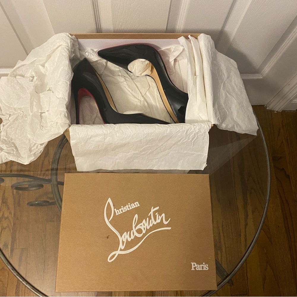Christian Louboutin So Kate Patent Pointed-Toe Pump